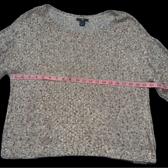 Women’s H&M Beige Gold Flecked Oversized Sweater - Picture 5 of 8
